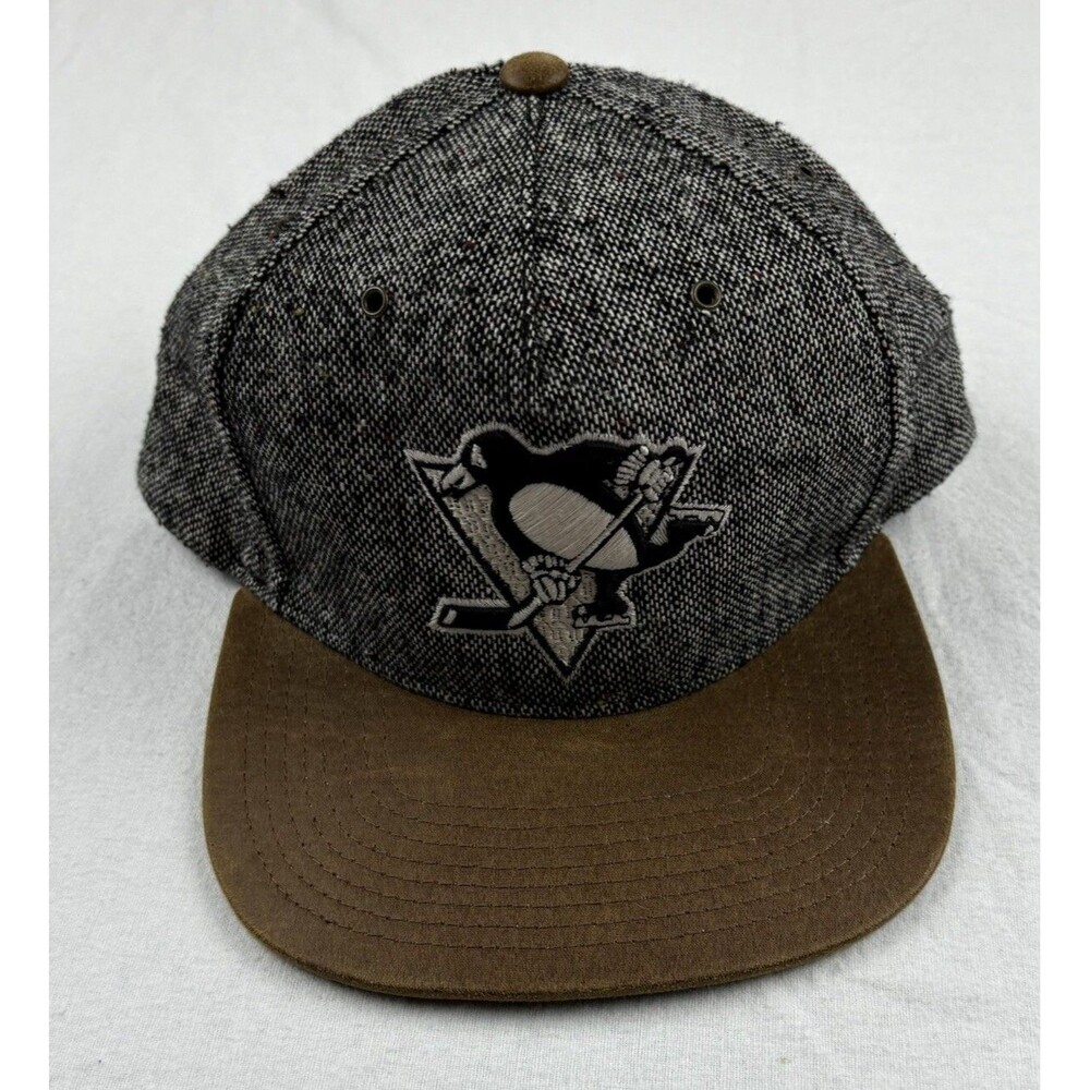 Pittsburgh Penguins Flat Bill Hat Strapback Zephyr Gray Tweed